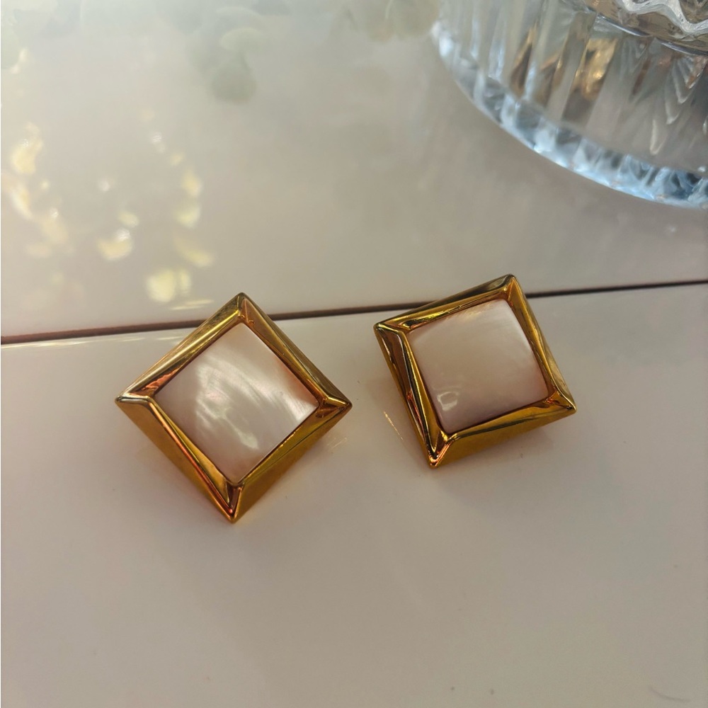 Vintage Gold and Mother-of-Pearl Square Clip On Earrings - Women Jewelry